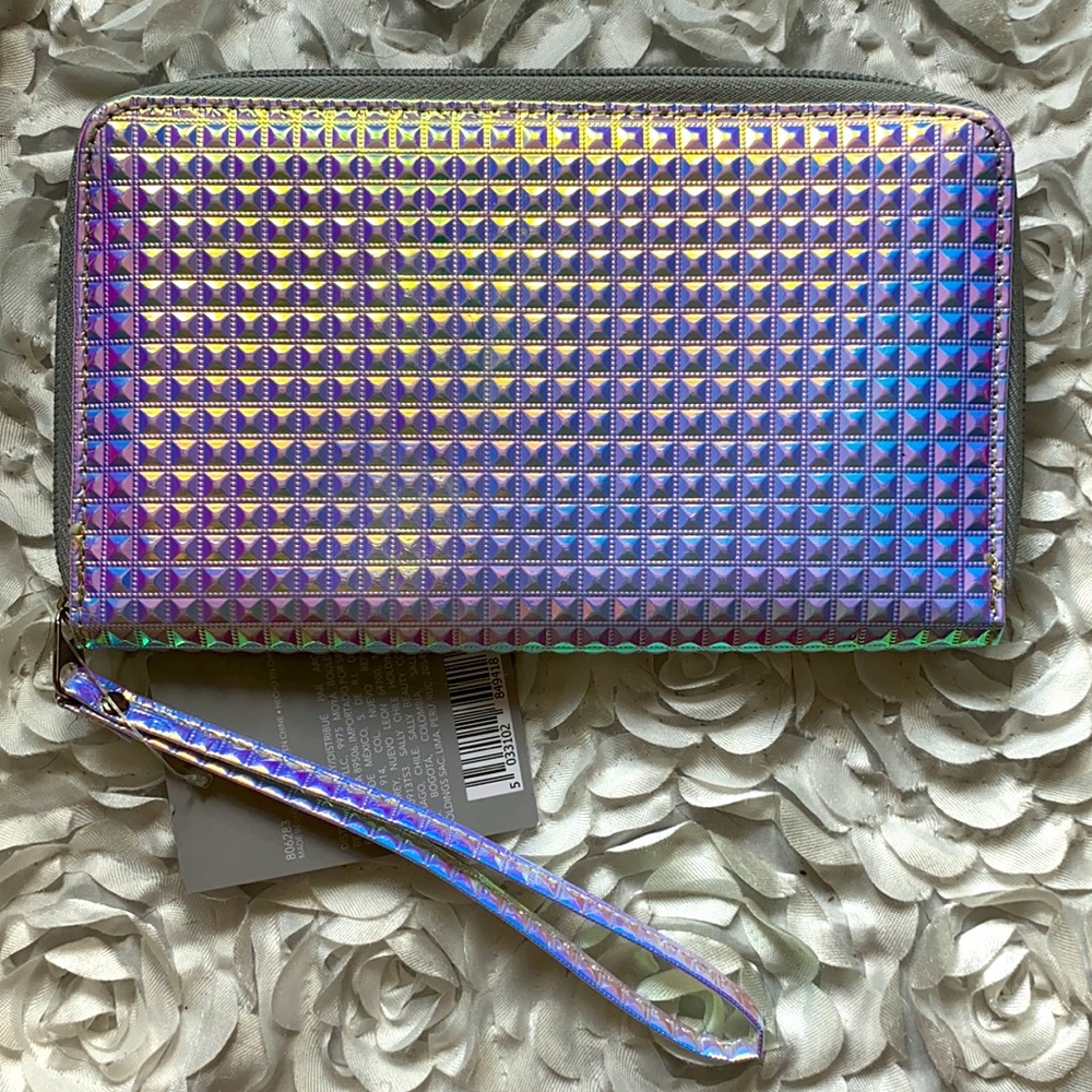 . Good condition iridescent wristlet